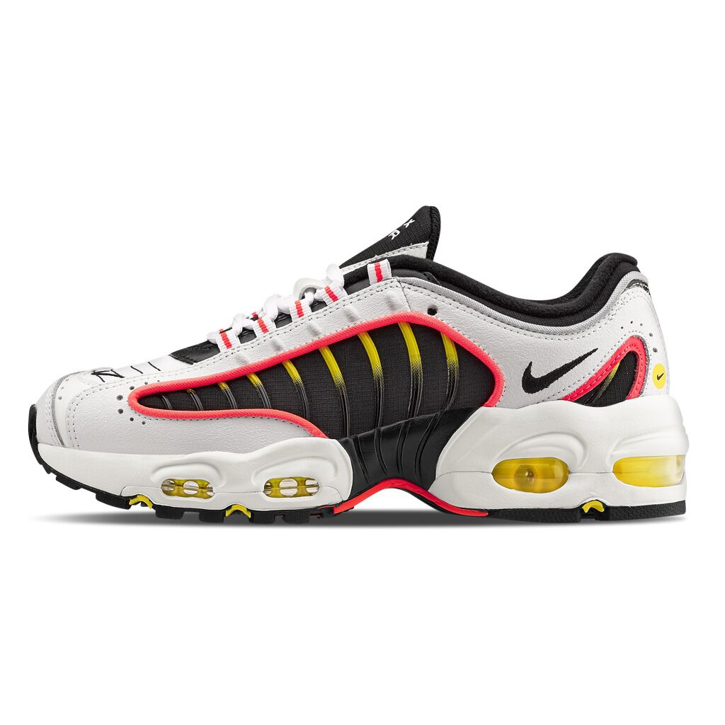 Boys nike tailwind new arrivals