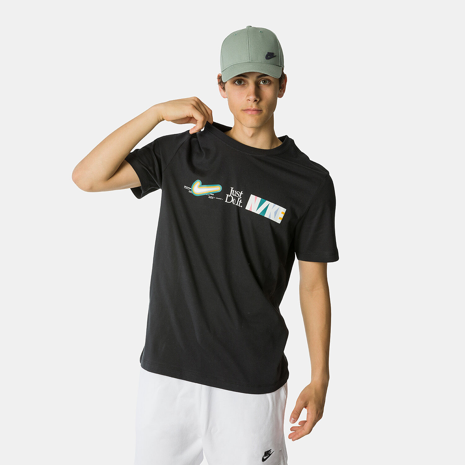 Nike dna hotsell t shirt