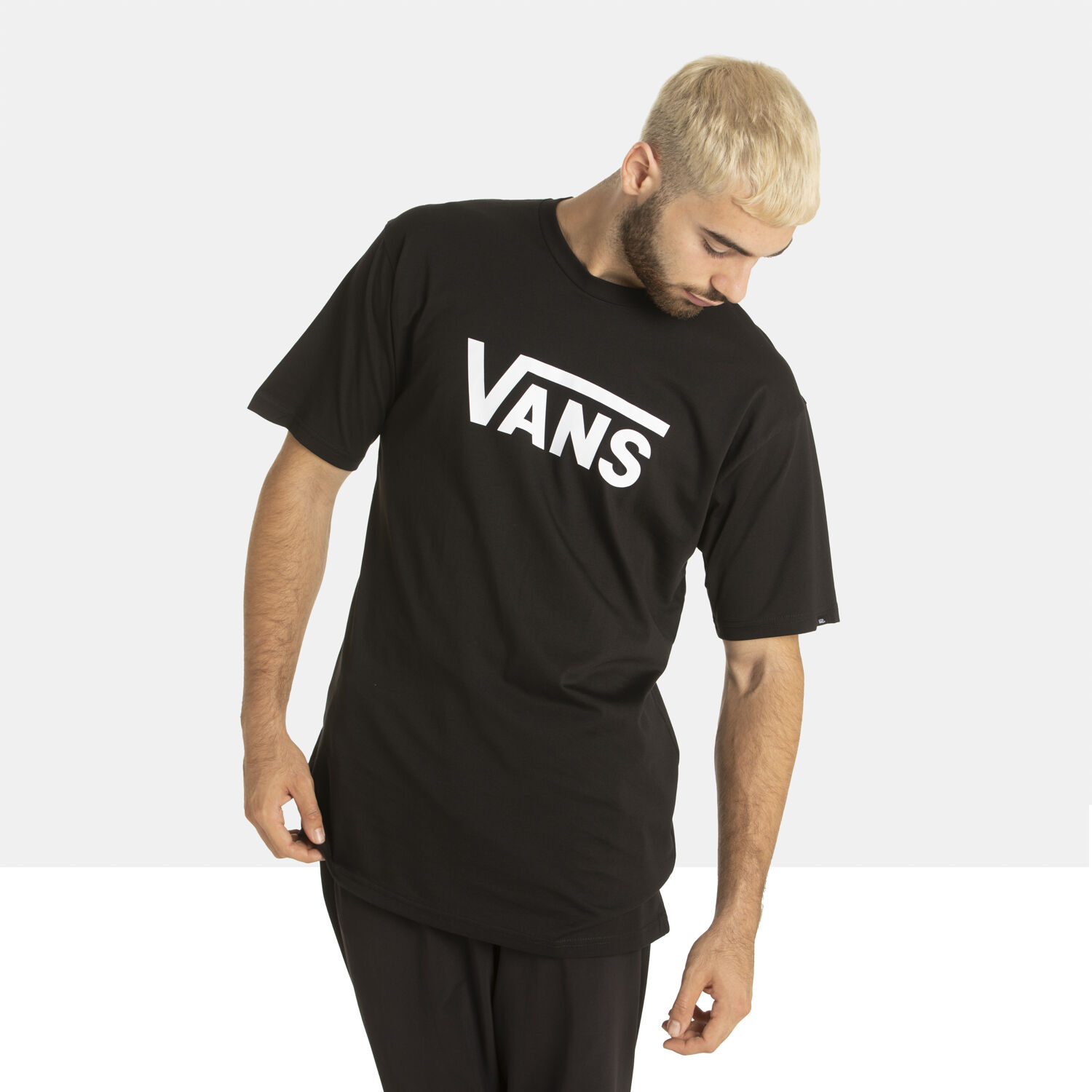 Magliette vans nere on sale