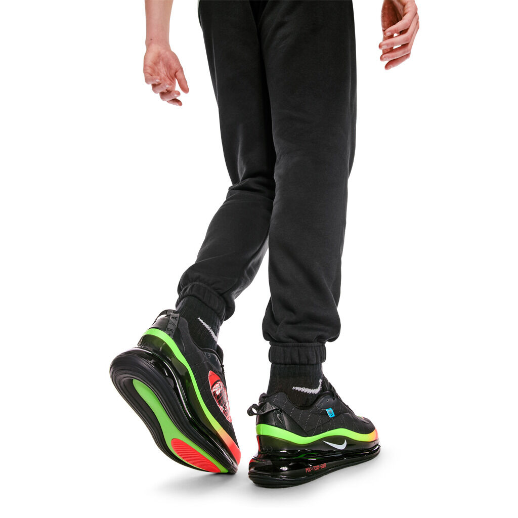 Nike 720 818 ww deals