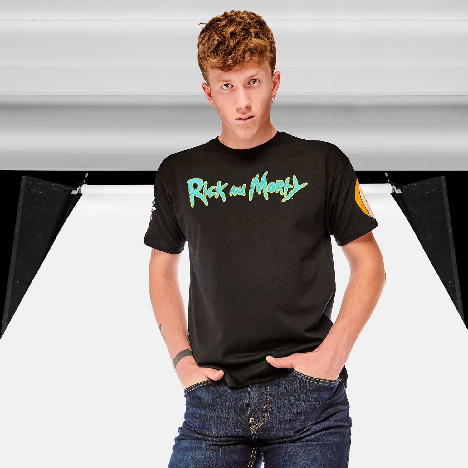 T SHIRT DOWN UP RICK MORTY black AW LAB
