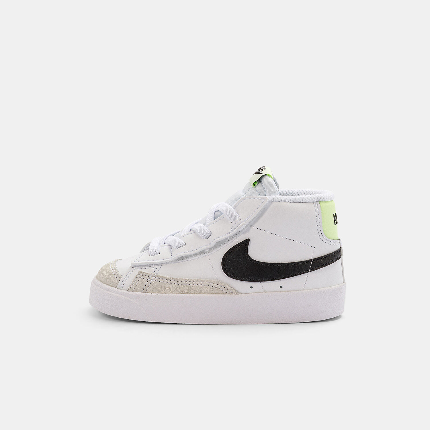 Nike blazer mid bianche outlet