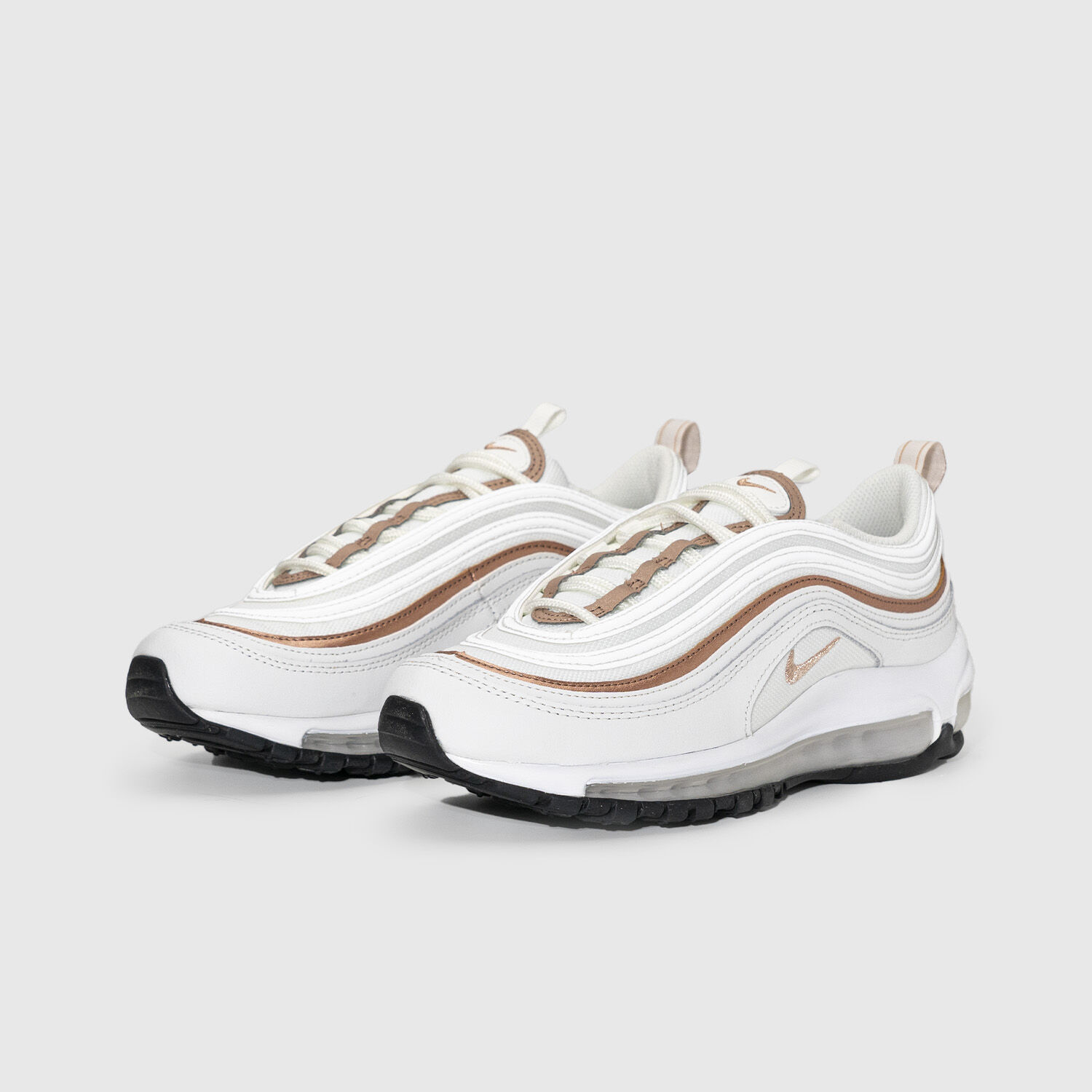 Nike store silver dorate