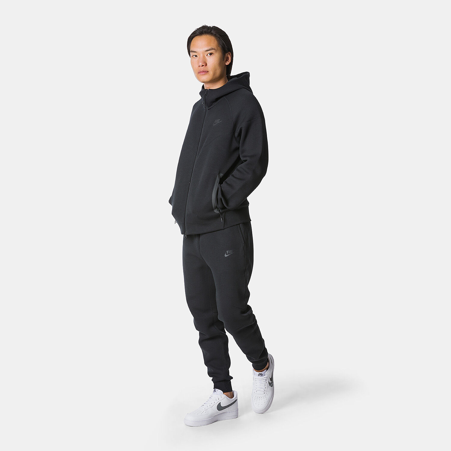Nike tech icon texture jogger top