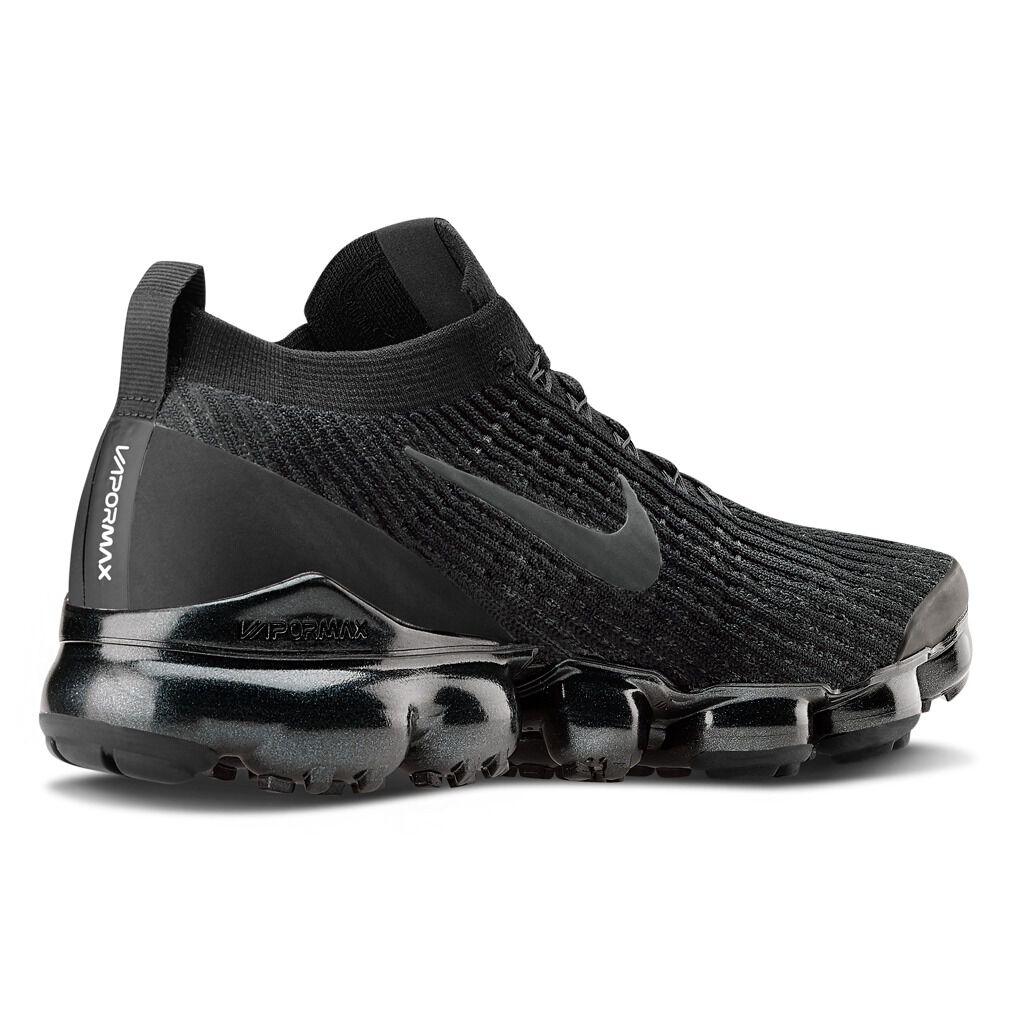 Nike mens vapormax flyknit top