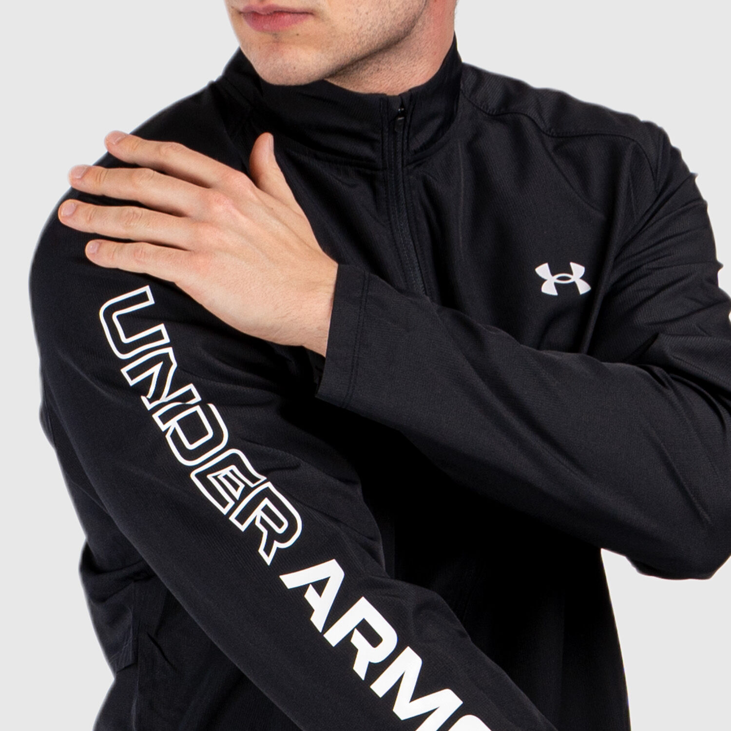 Under Armour OutRun The Rain II jacket black and white AW LAB