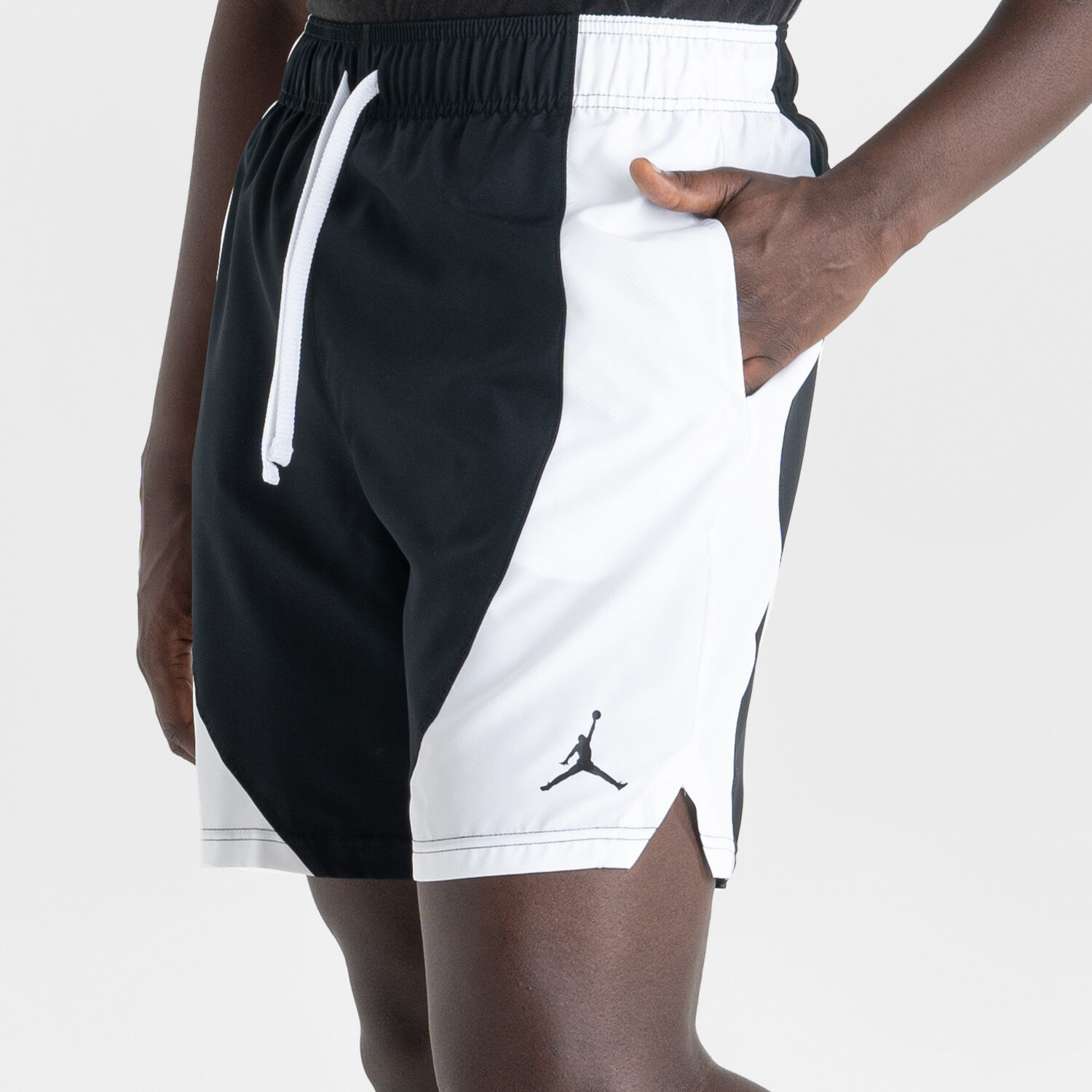 Pantaloncini asics bianchi e neri sales