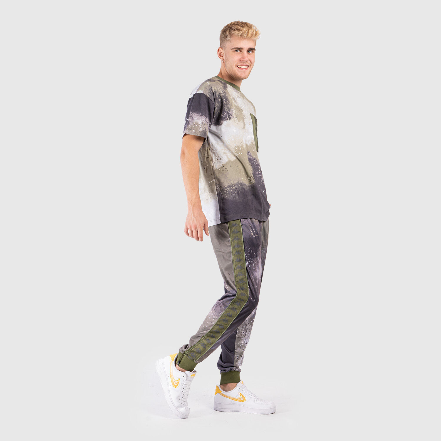 Kappa store camouflage pants