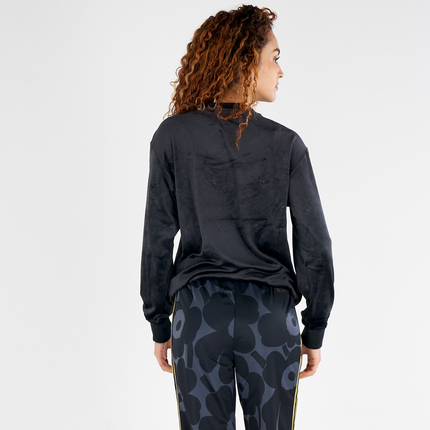 adidas Originals Velvet Monogram sweatshirt black AW LAB