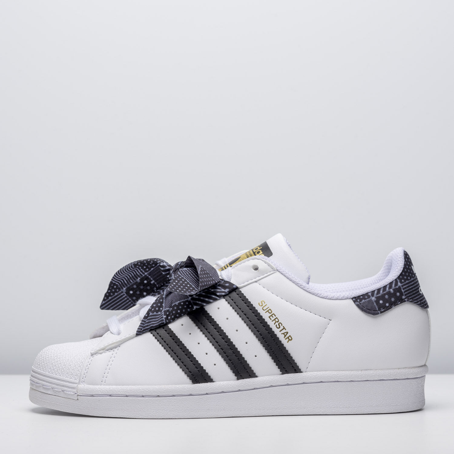 ADIDAS SUPERSTAR WHITE AW LAB