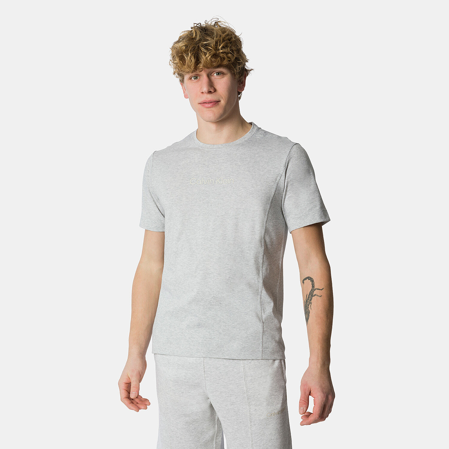 Calvin klein gym top 2025