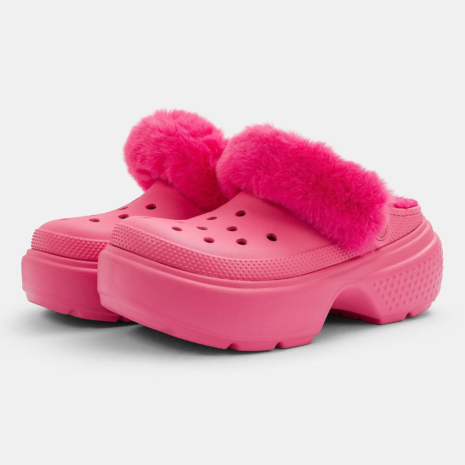 Crocs con new arrivals pelo