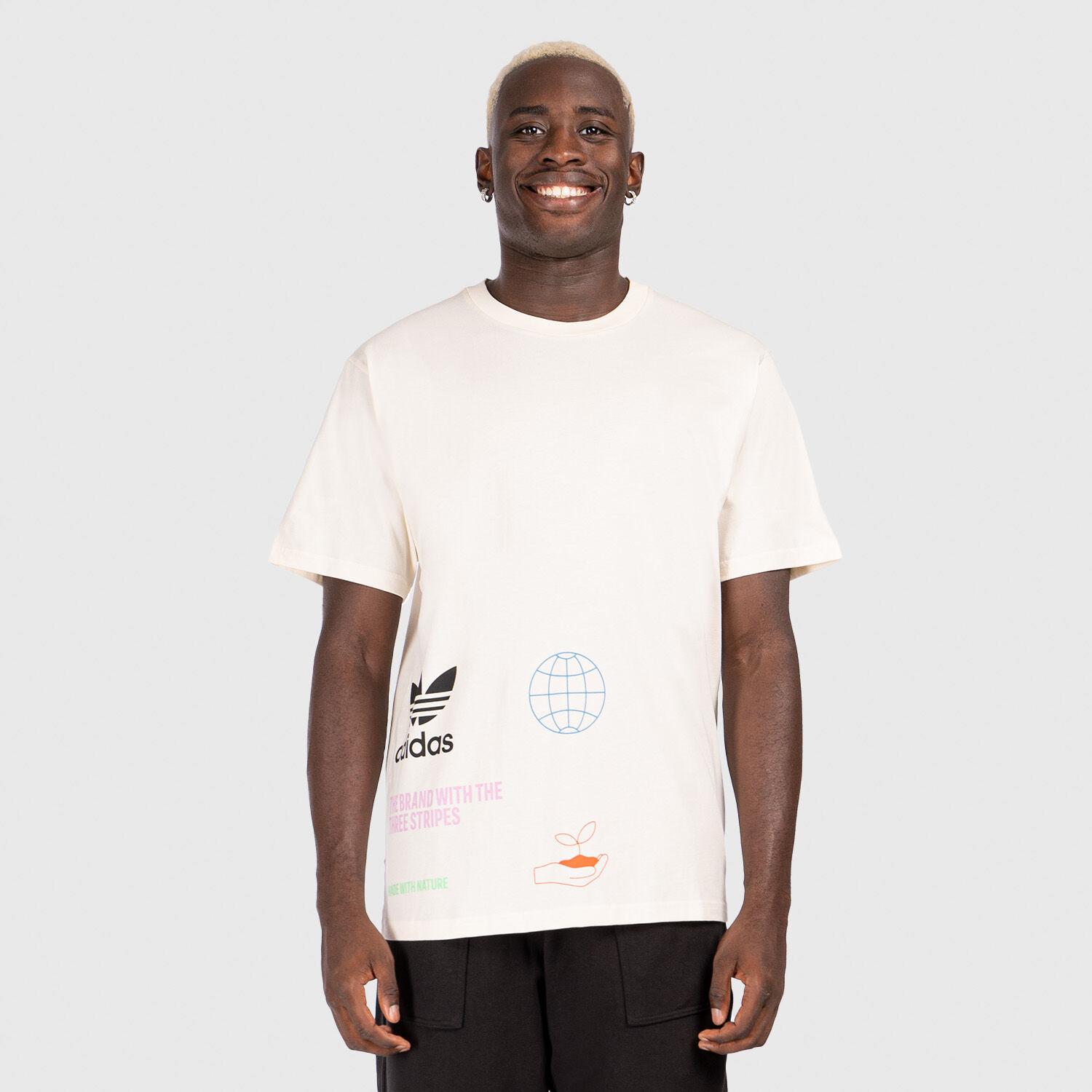 Adidas kaval outlet graphic tee