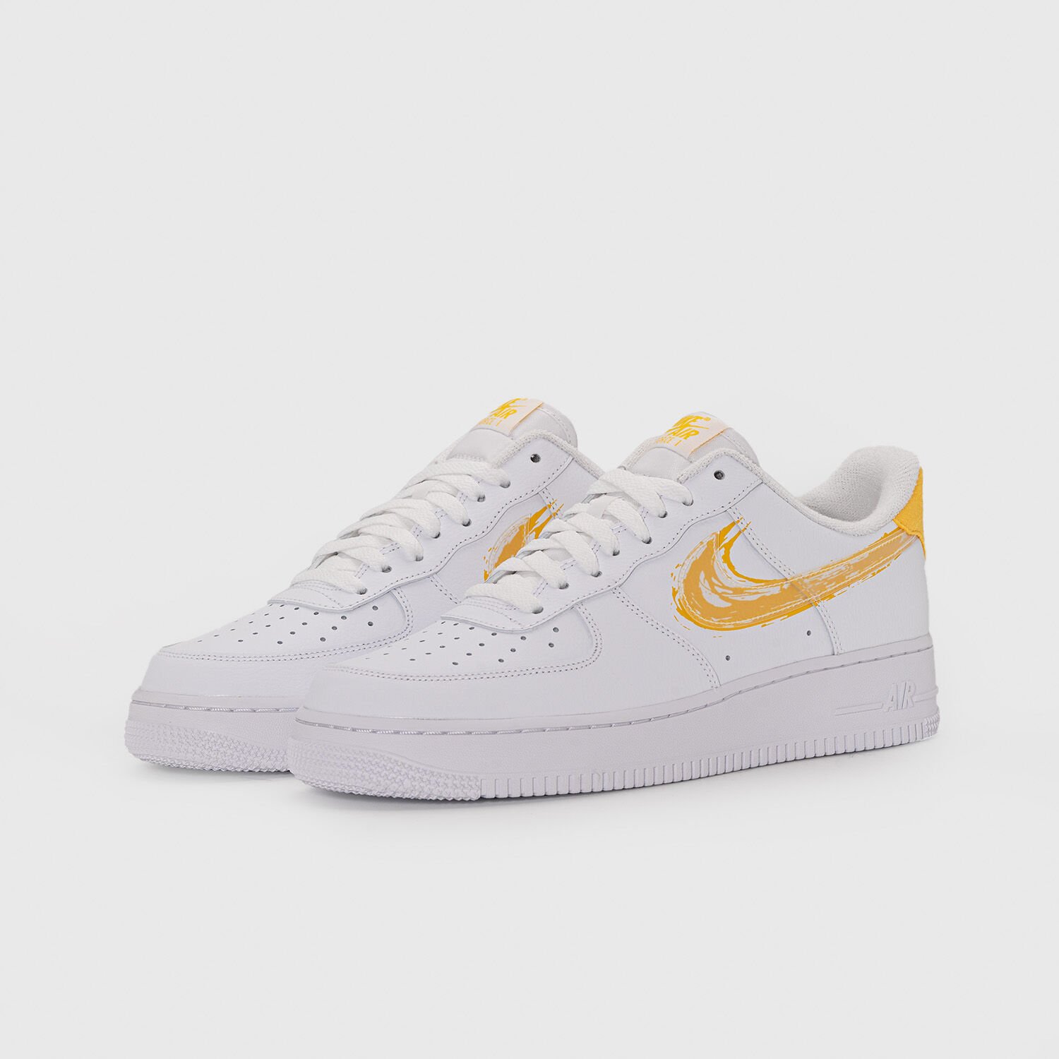 Nike air force 1 07 amarillas cheap