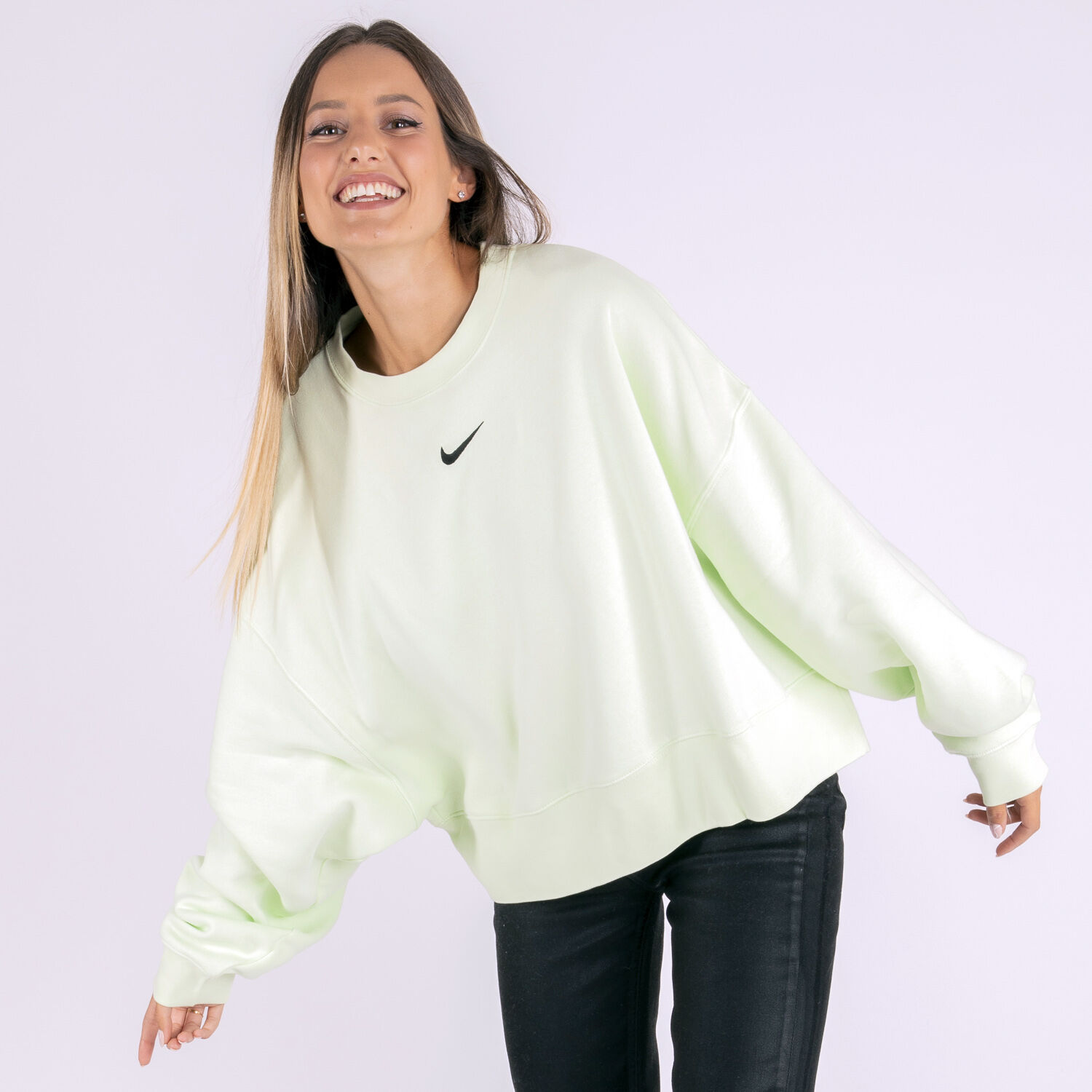 NIKE SPORTSWEAR ESSENTIAL CREW NECK SWEATSHIRT lime green AW LAB