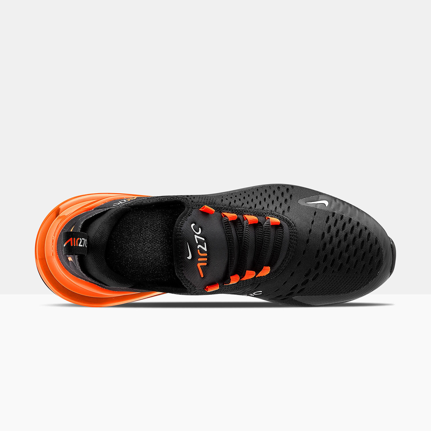 Nike nere e arancioni online