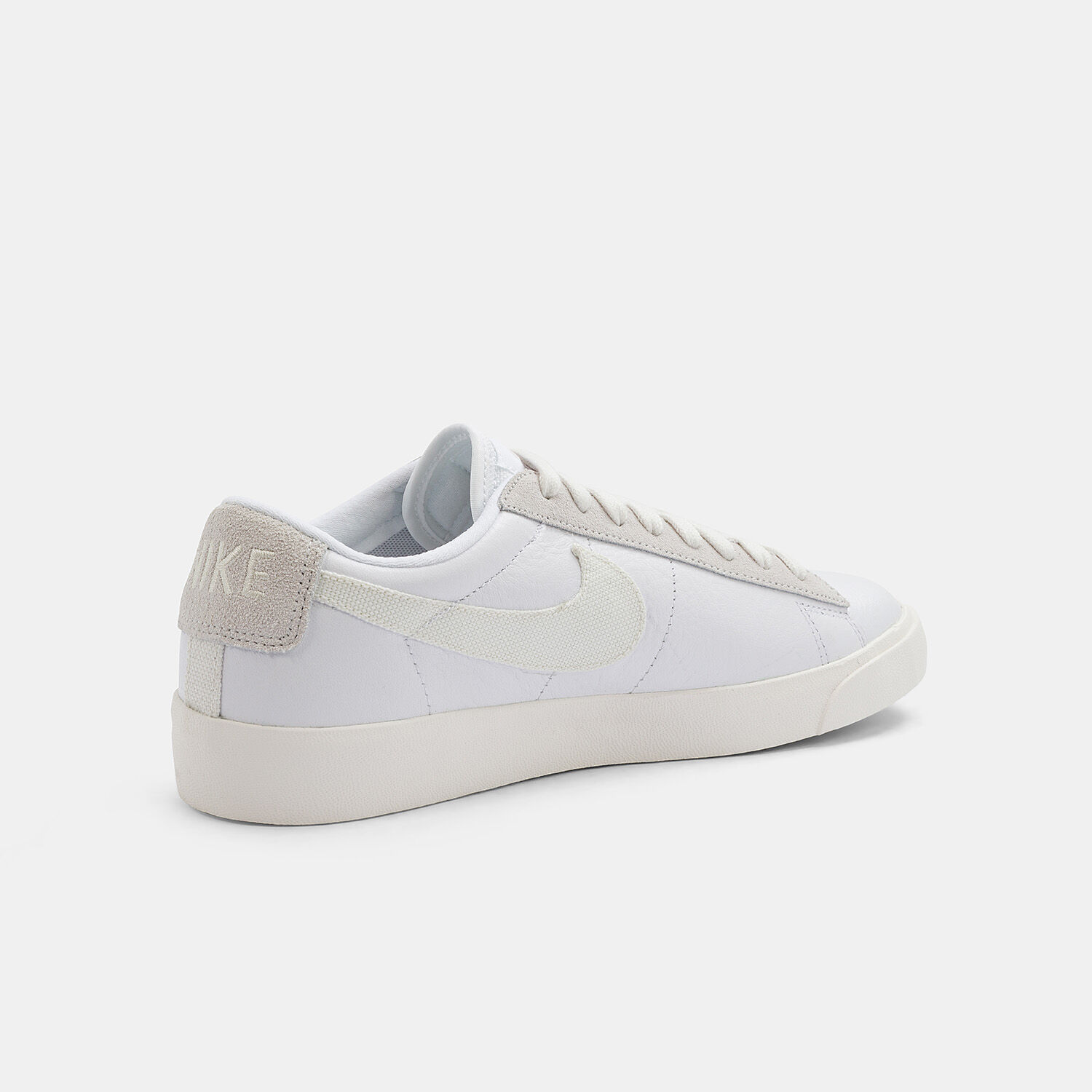 Nike blazer low leather white store