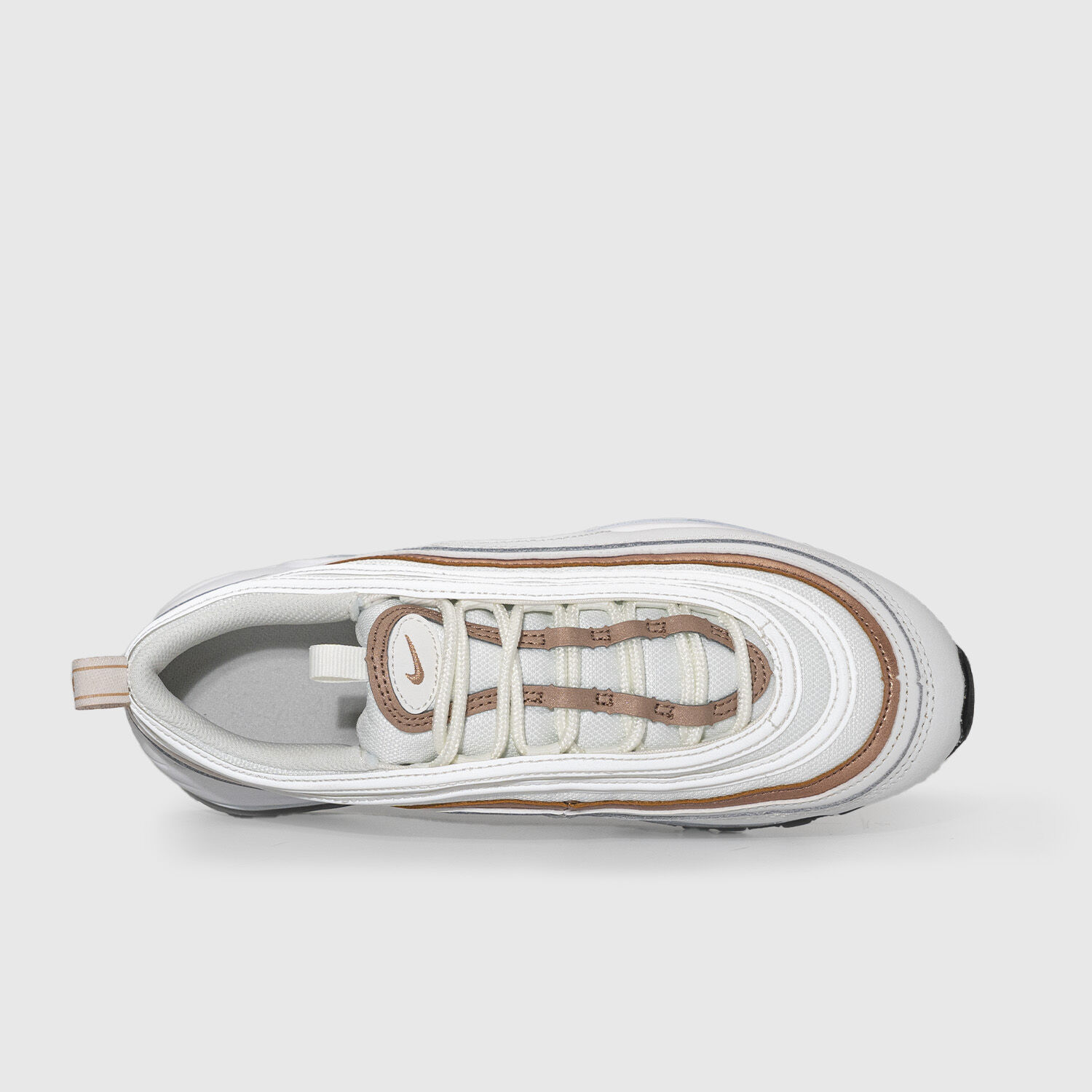 Silver nike dorate hot sale