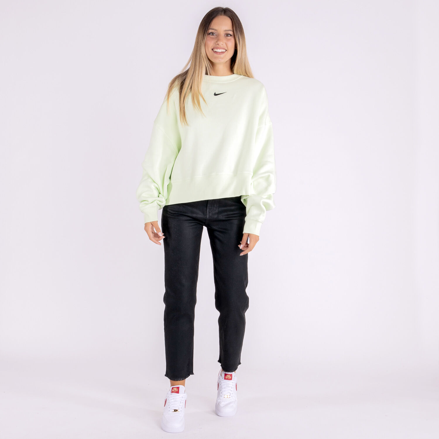 Nike sportswear w best sale essntl hoodie flc trend