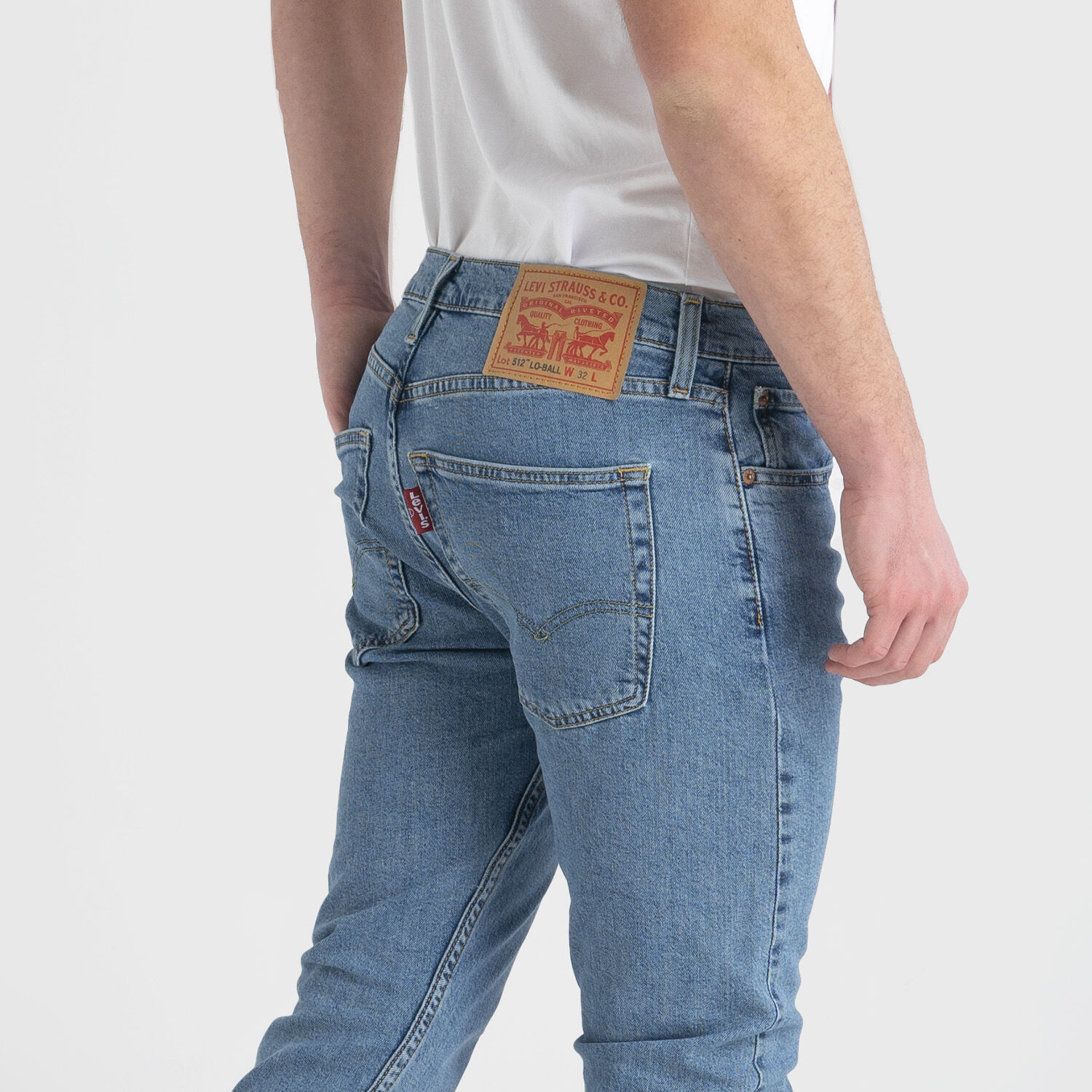 Levis lo ball store