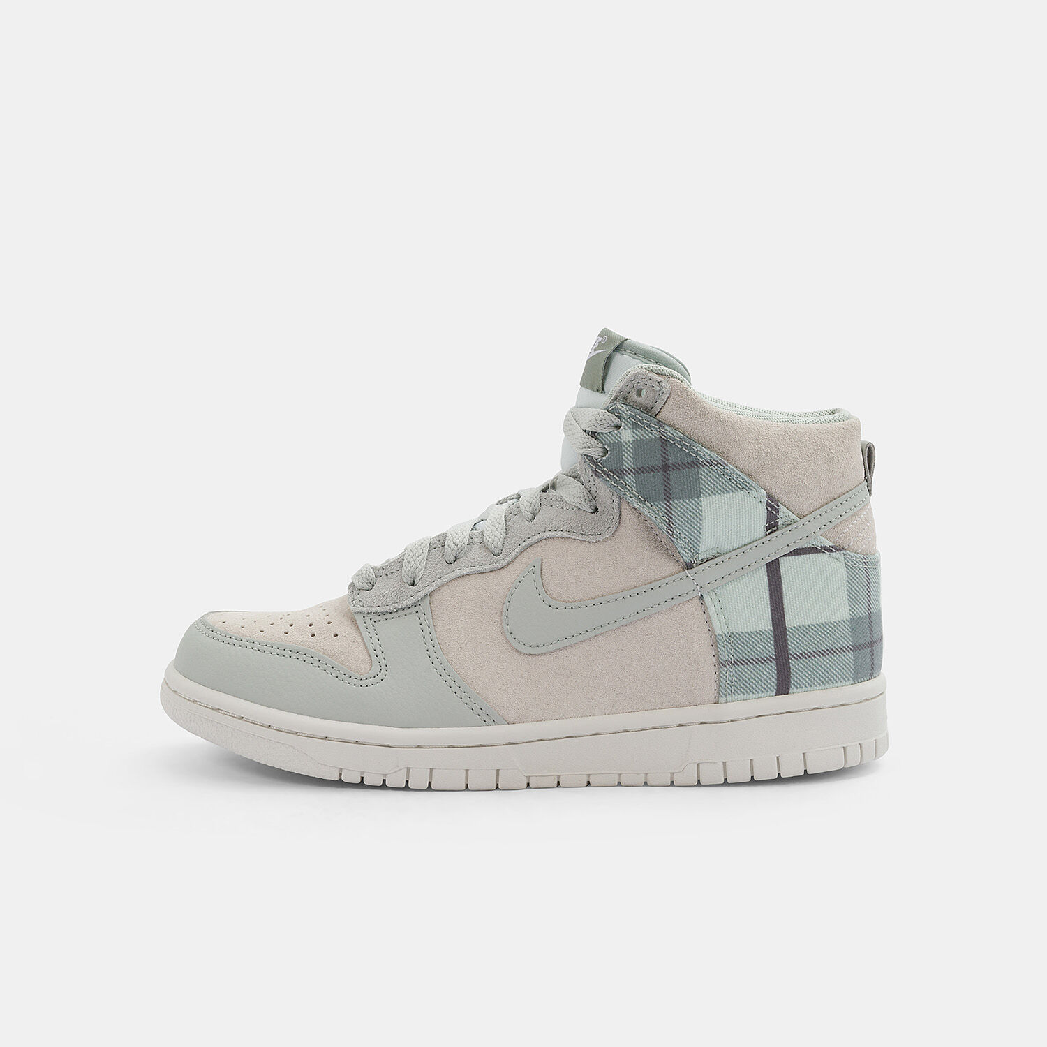 Nike dunks high top plaid