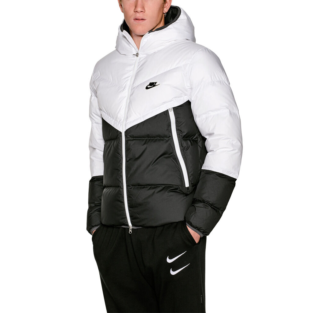 Giubbotti nike uomo sales
