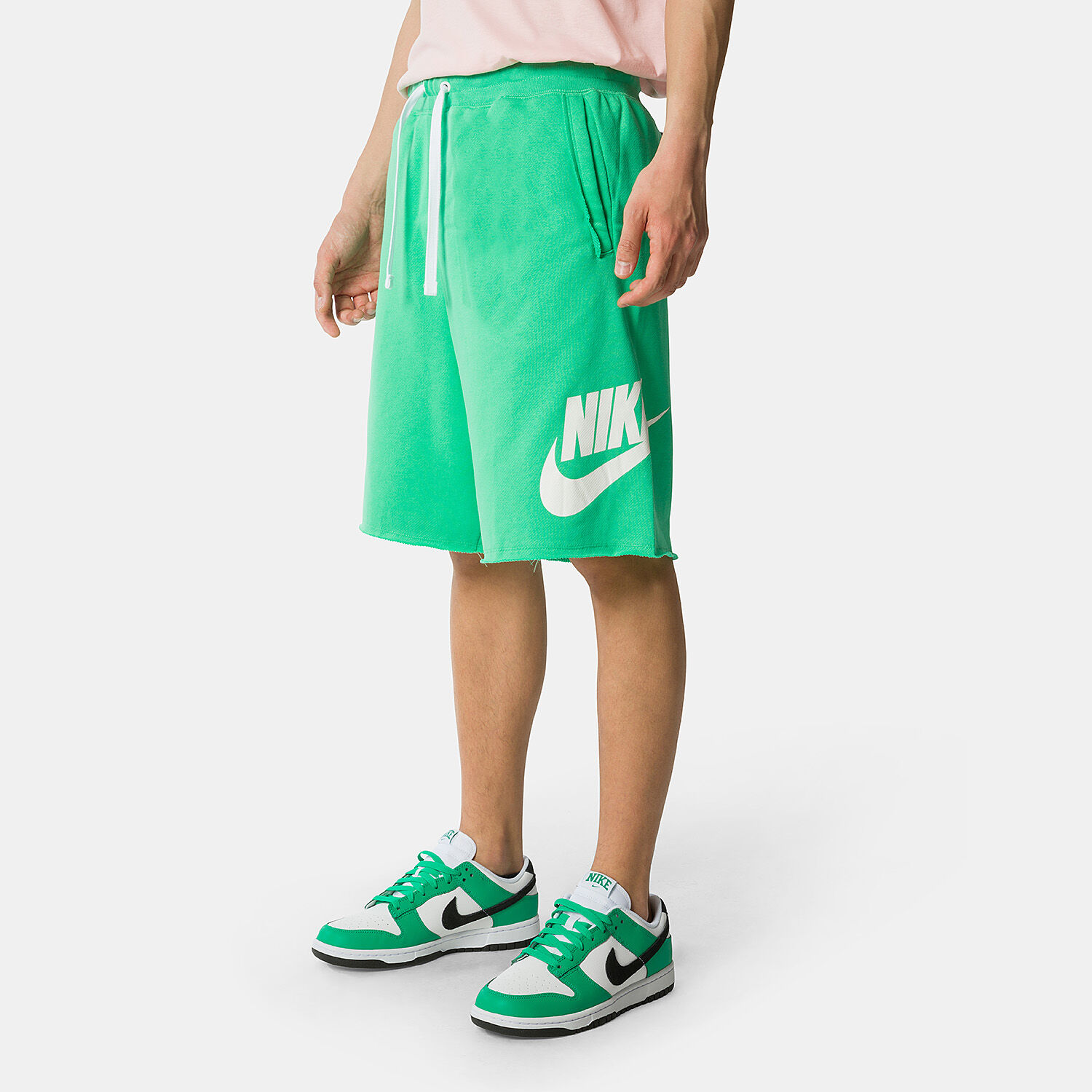 Nike alumni air max shorts hot sale