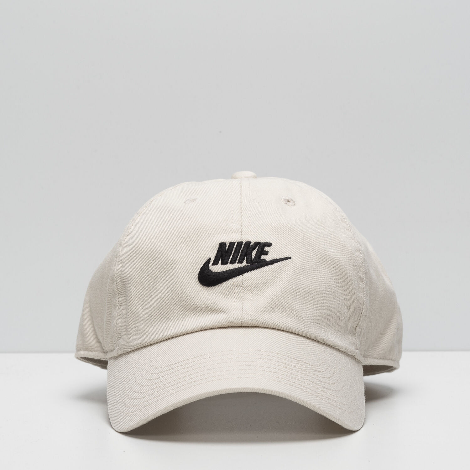 Nike Sportswear Heritage86 cap beige and black AW LAB