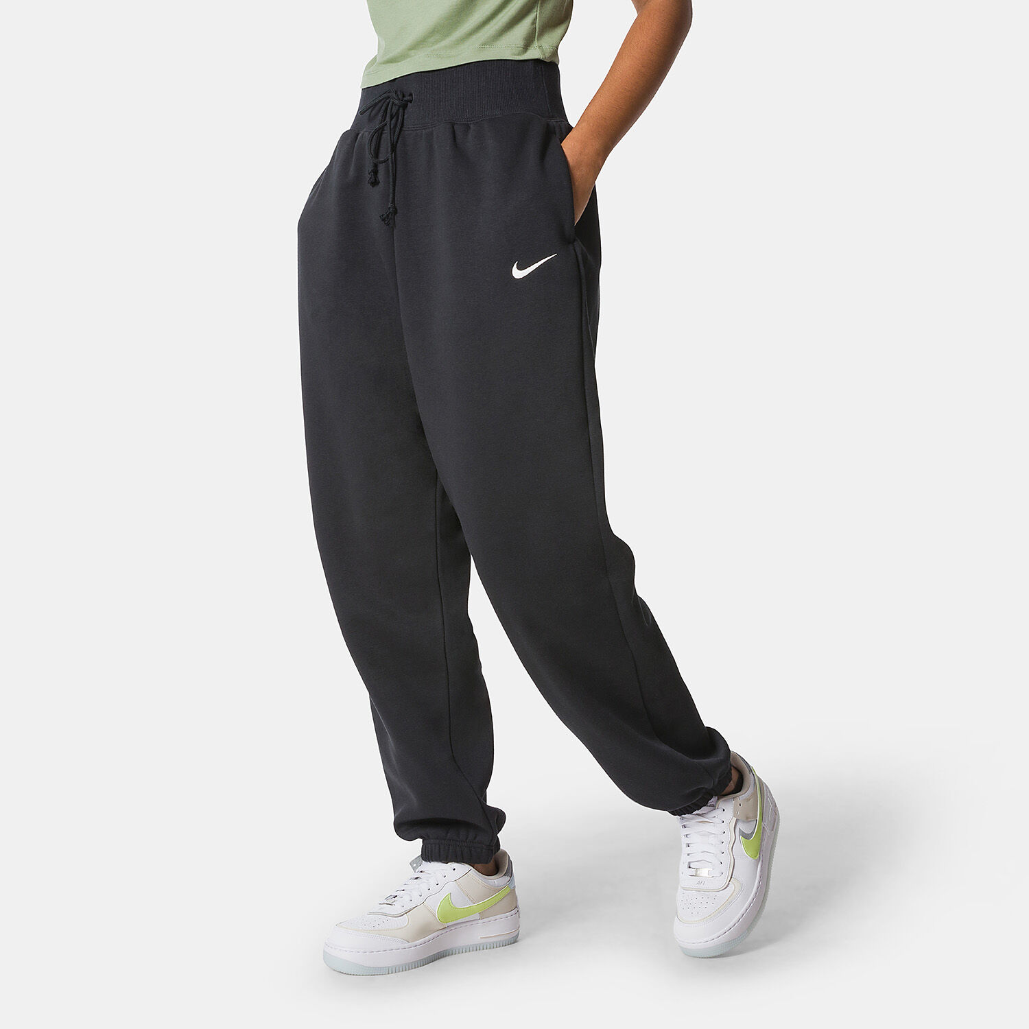 Nike trend hotsell essential fleece pants