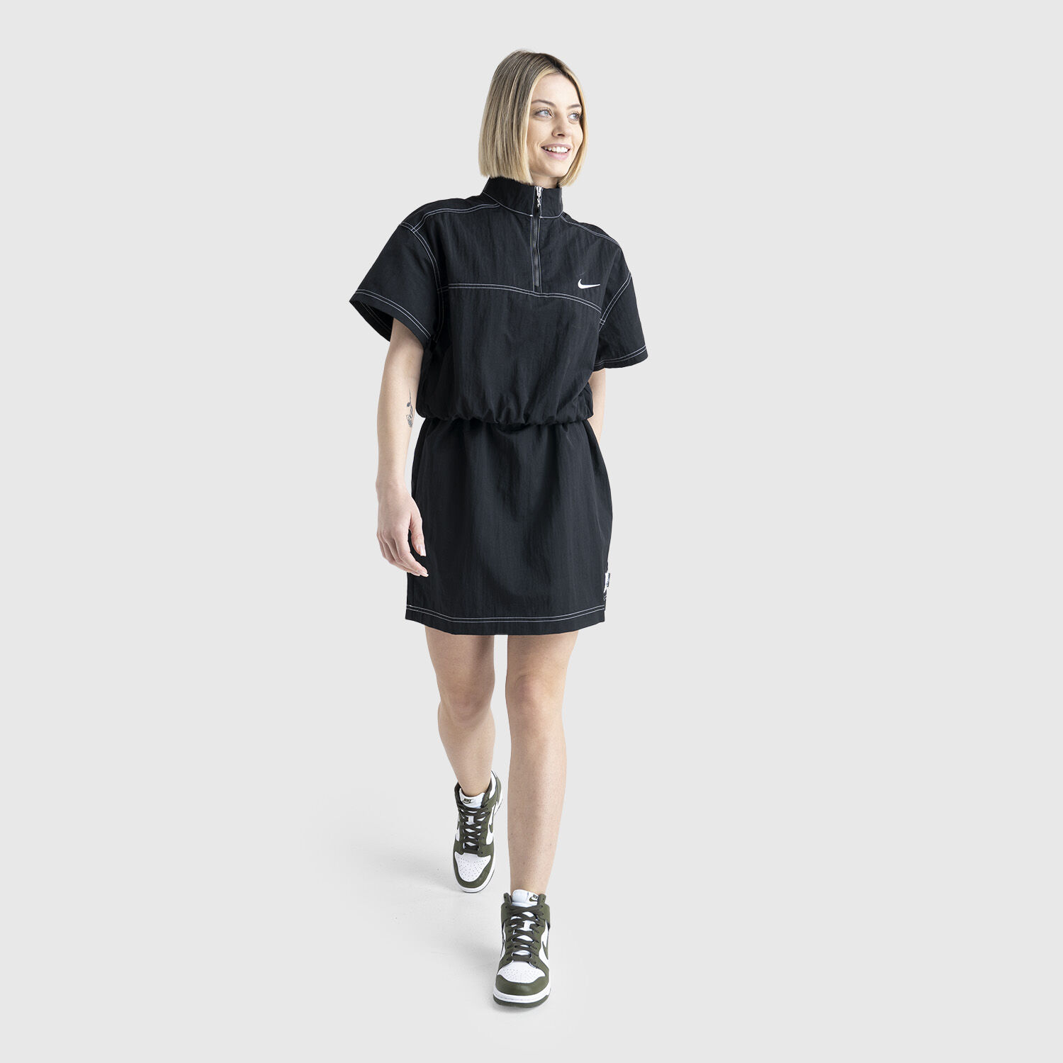 Women's nike sportswear swoosh dress deals