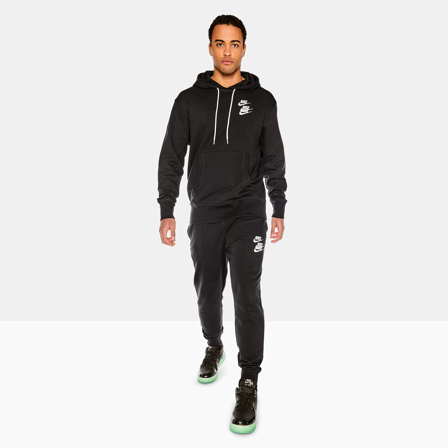Nike over the head sales hoodie