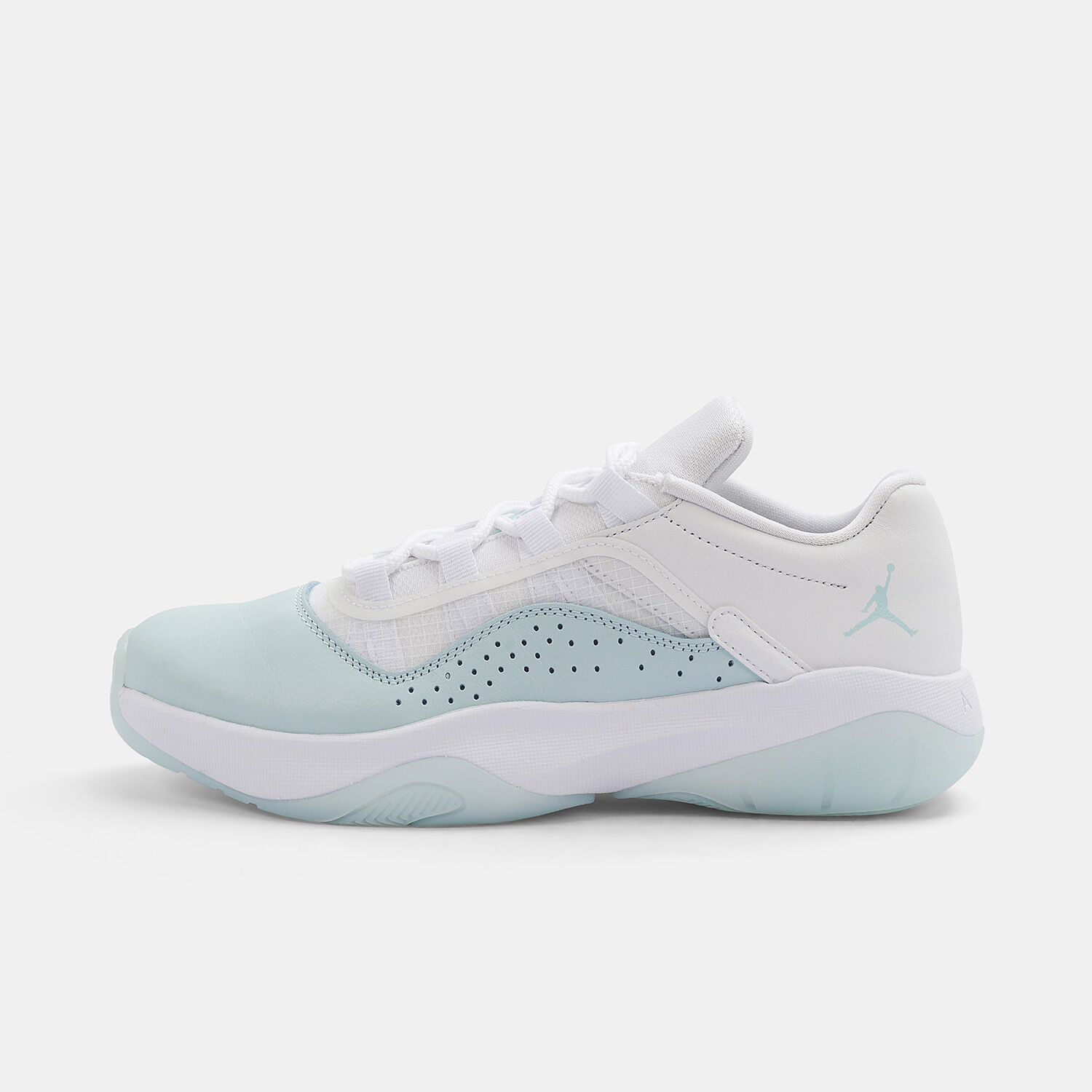 Jordan 11 white and light blue discount