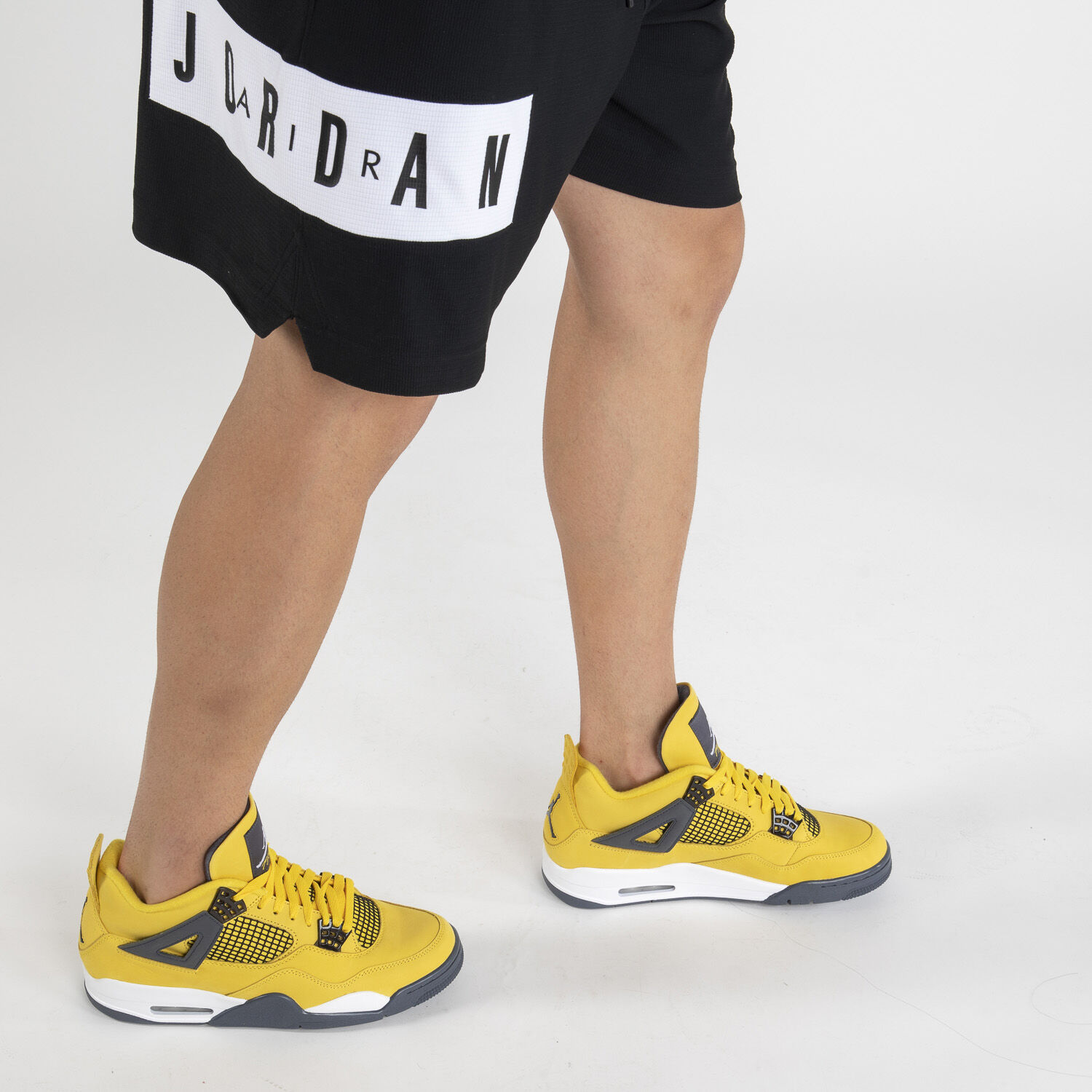 Jordan 4 retro nere hot sale