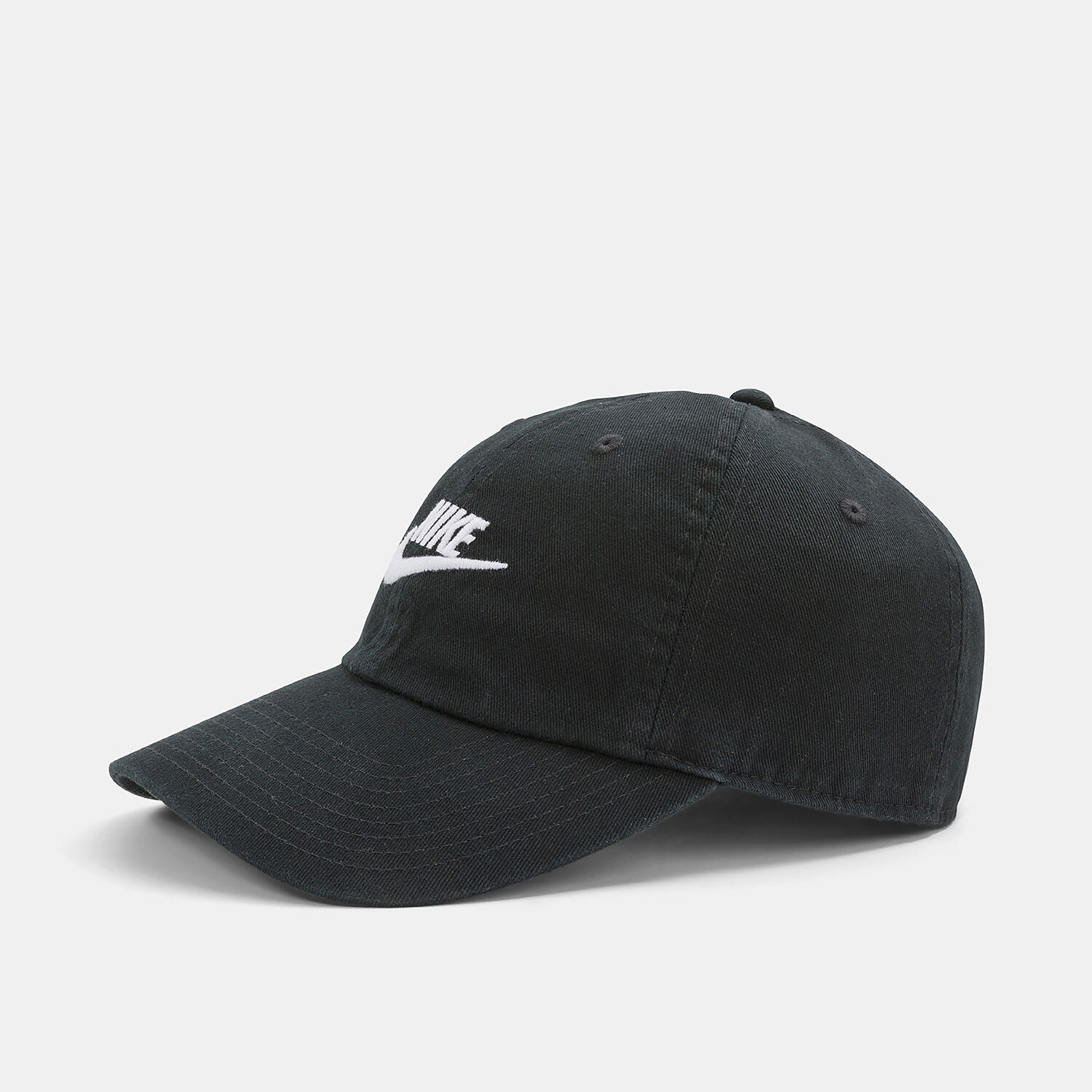 ホットプレート セール Nike Club cap, black and white | AW LAB 帽子