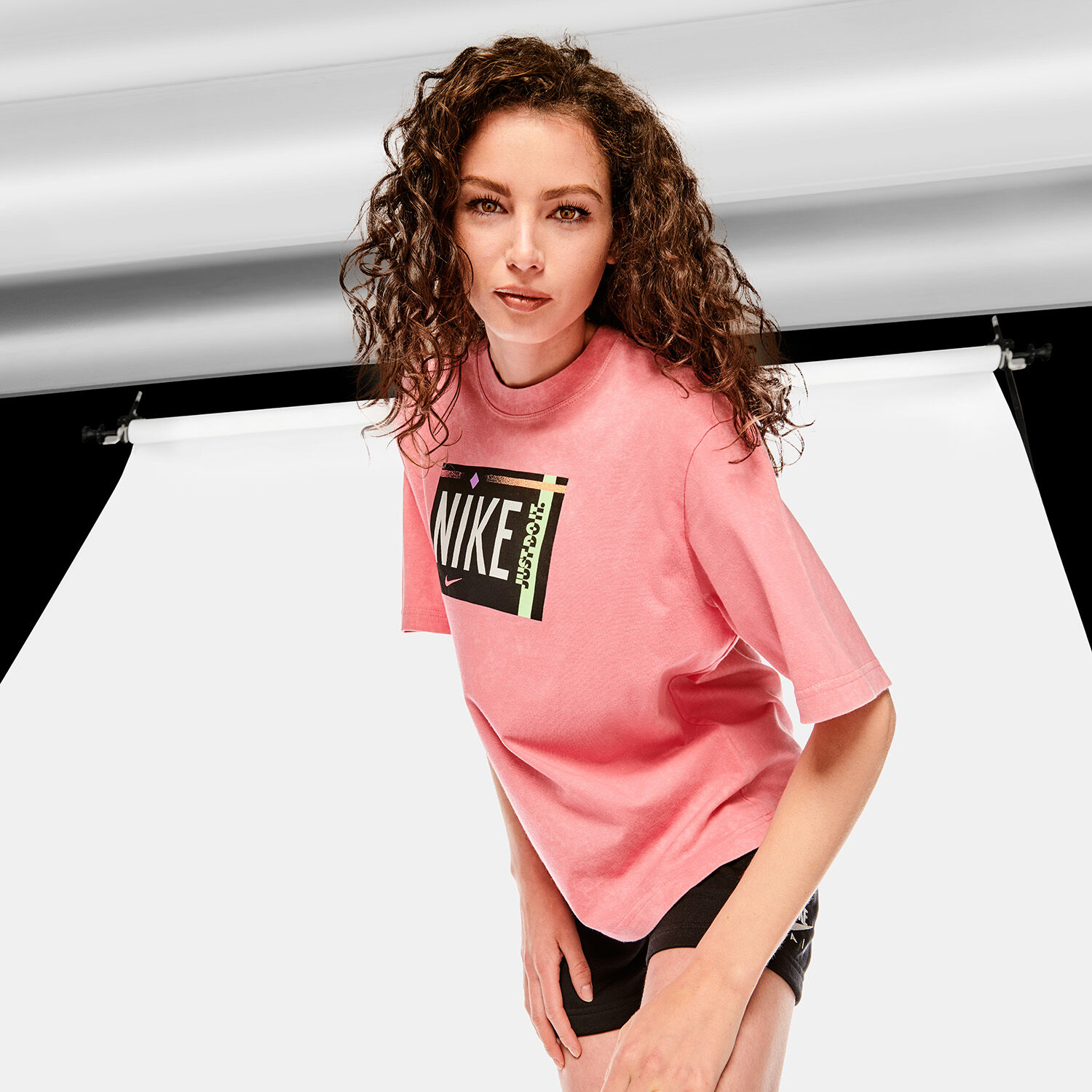 T shirt Nike Sportswear PINK AW LAB