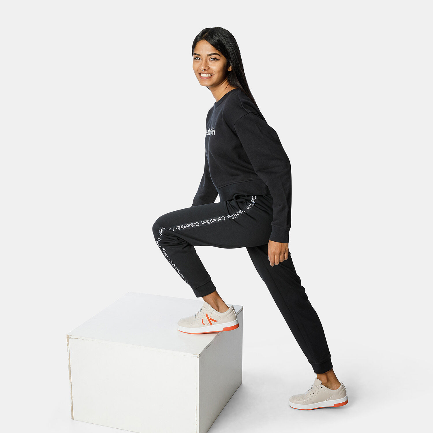Calvin klein active online pants