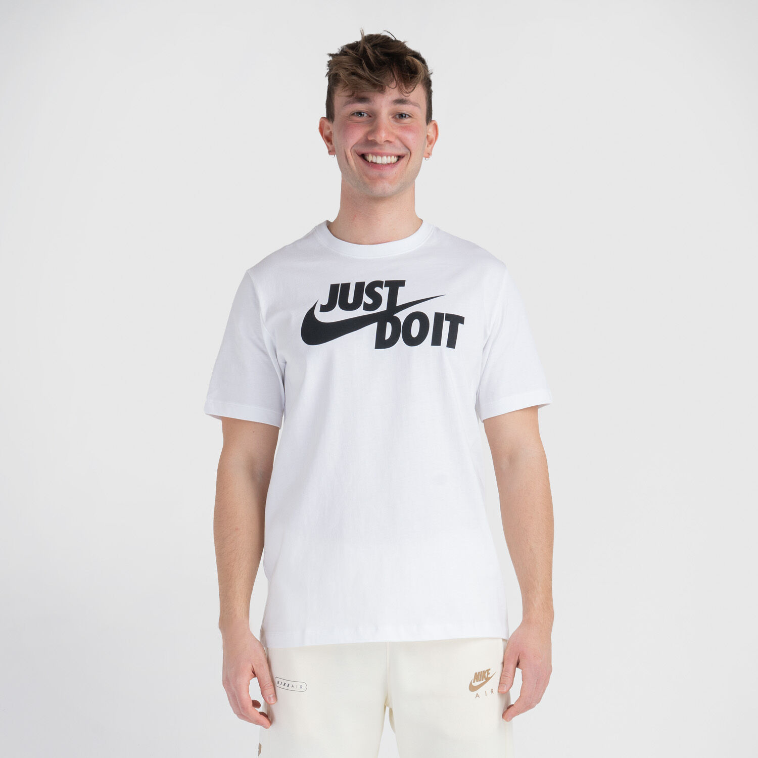 Nike just do it t shirt white 2025
