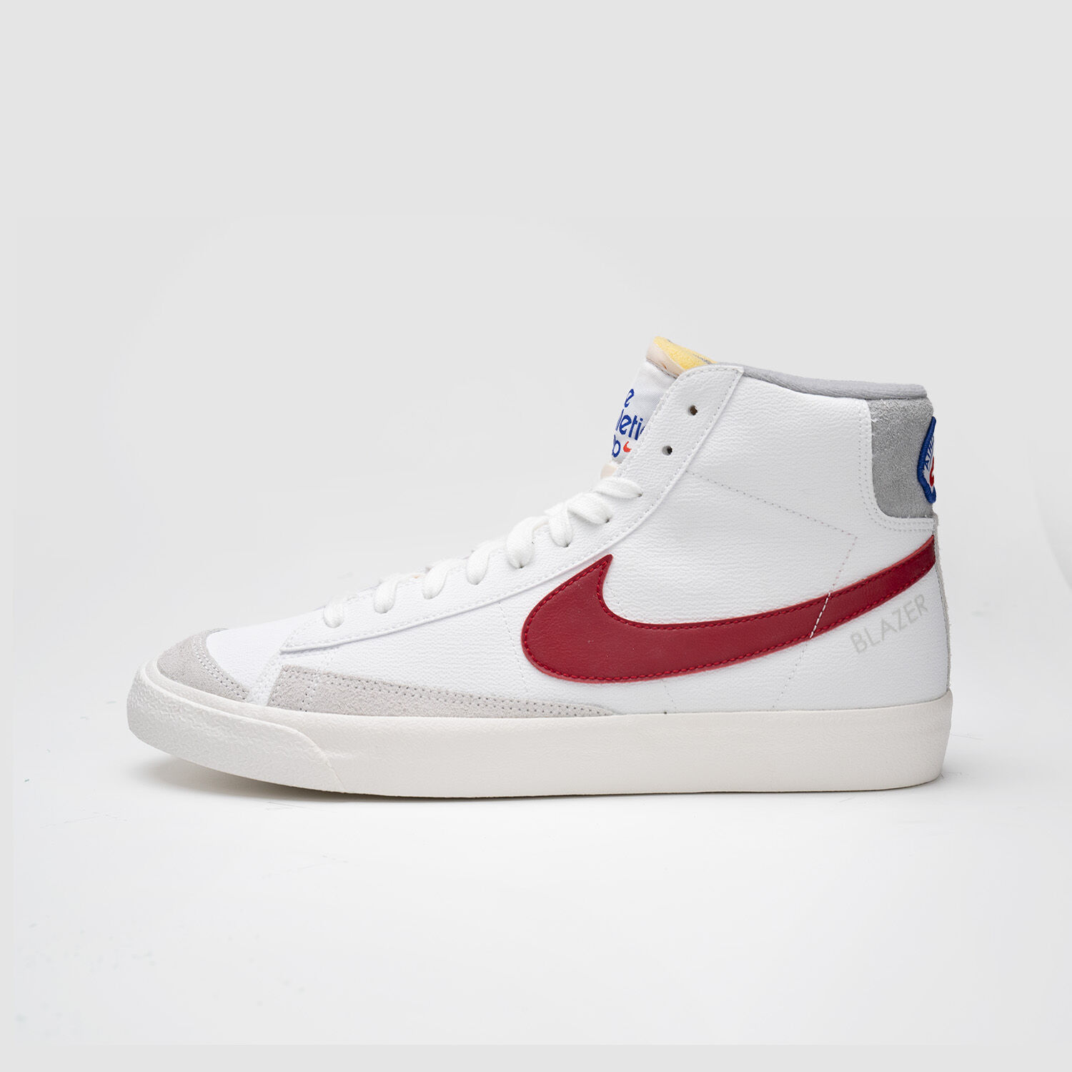 Nike blazer mid 77 vintage white red sales