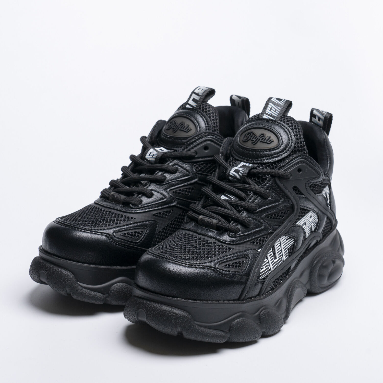 Buffalo CLD Grid Trainer Low vegan black and white AW LAB