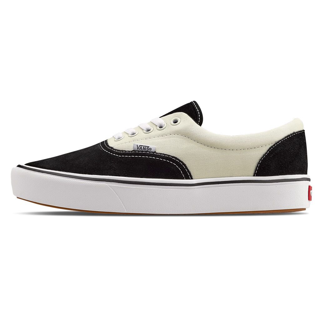 Vans comfycush hotsell era black white