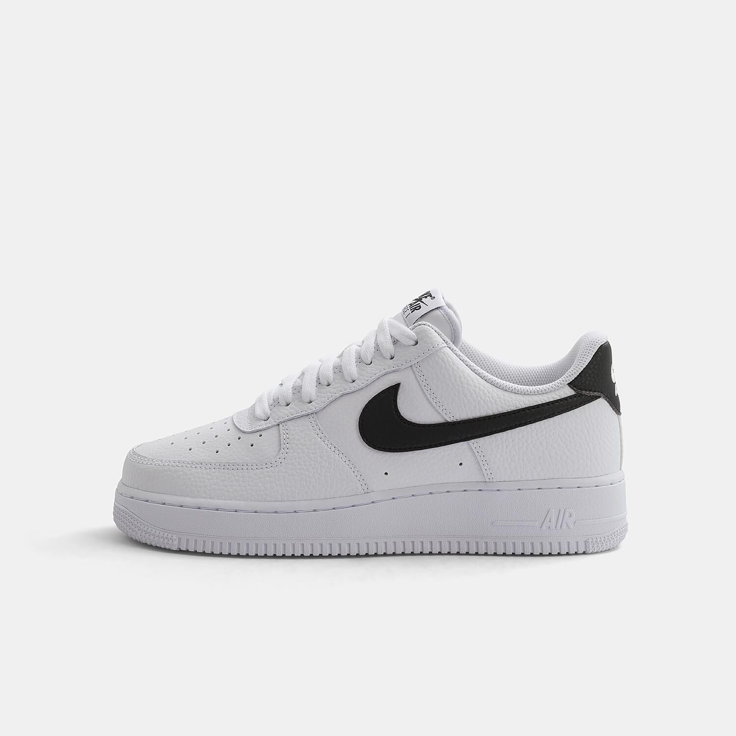 Nike Air Force 1 07 in white and black AW LAB