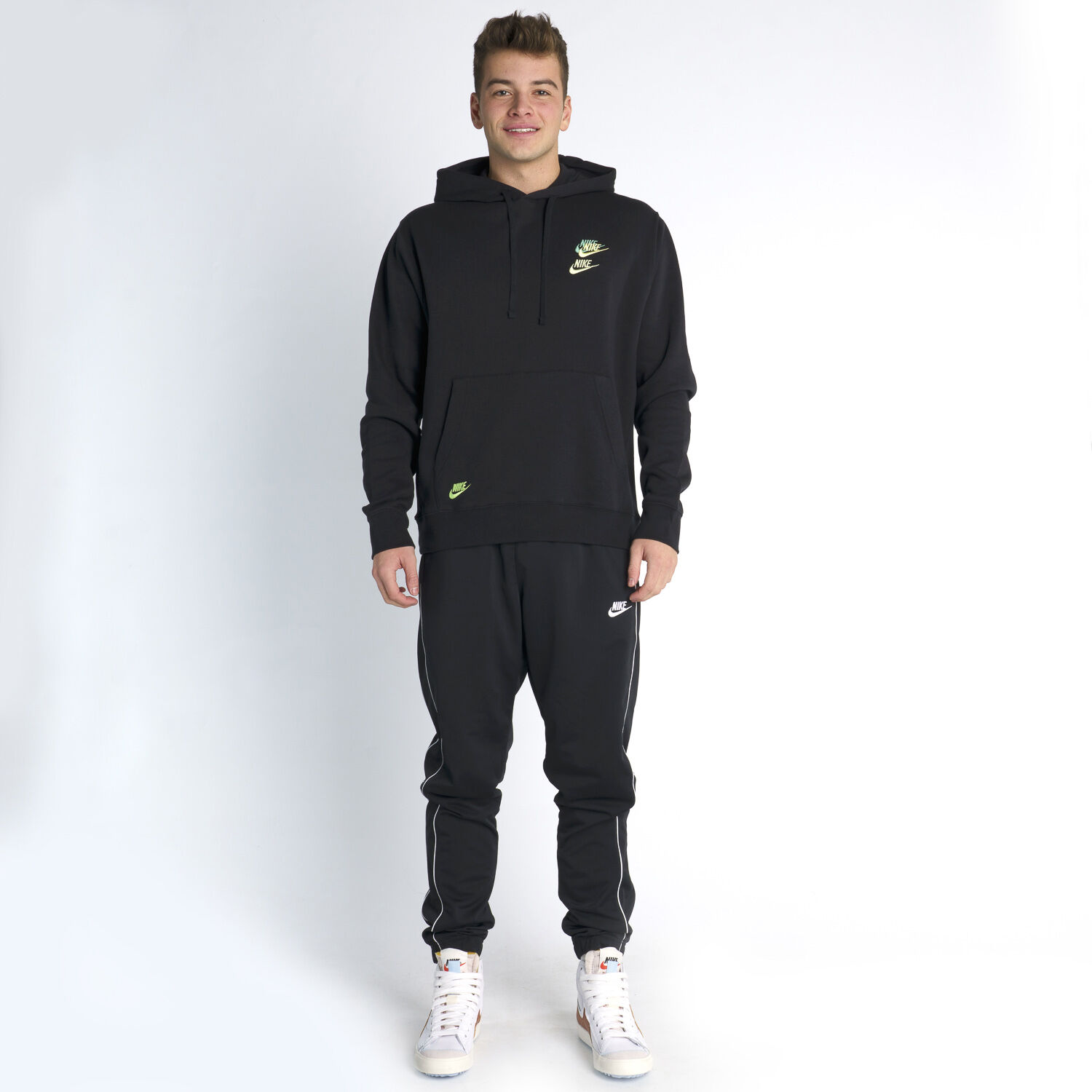 Kyrie spongebob sales hoodie black