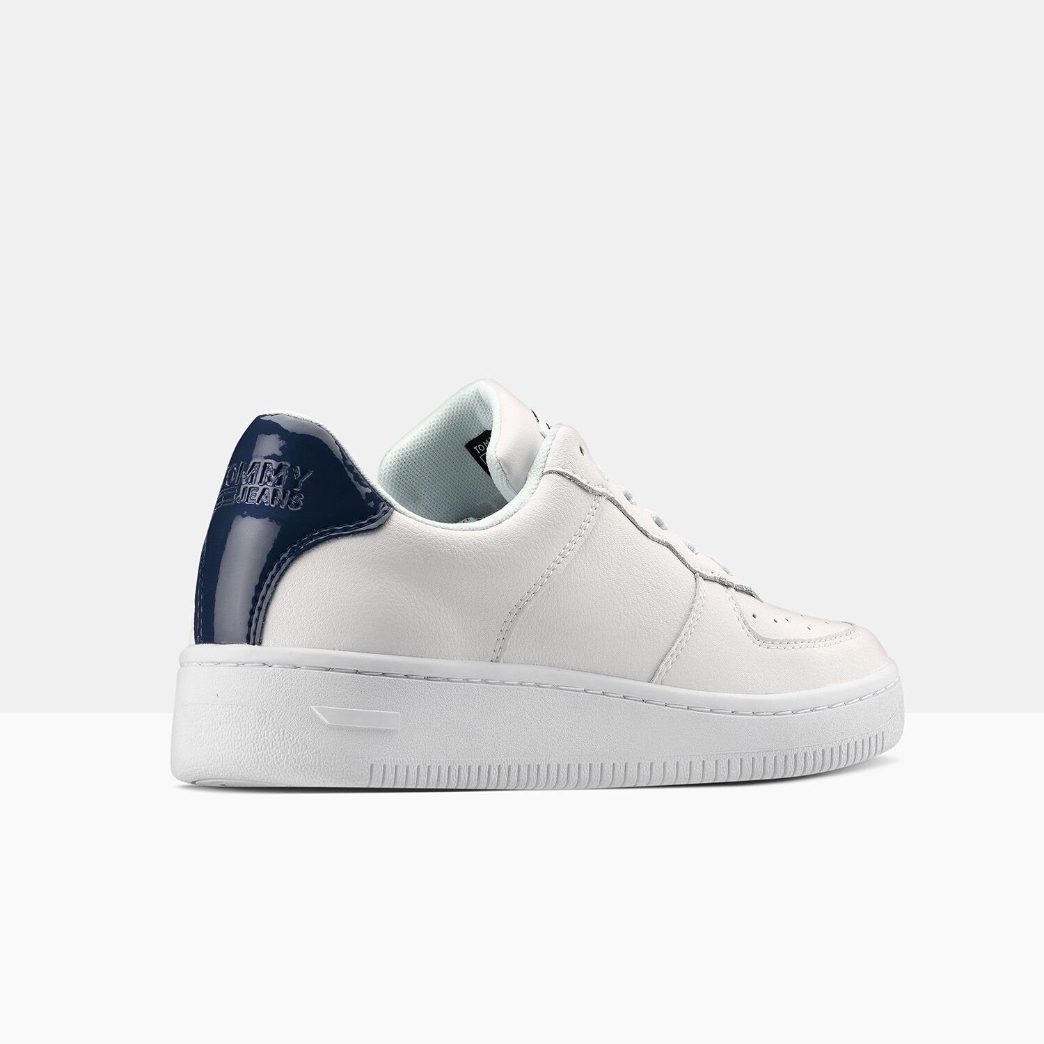 Tommy jeans discount tommy hilfiger differenza