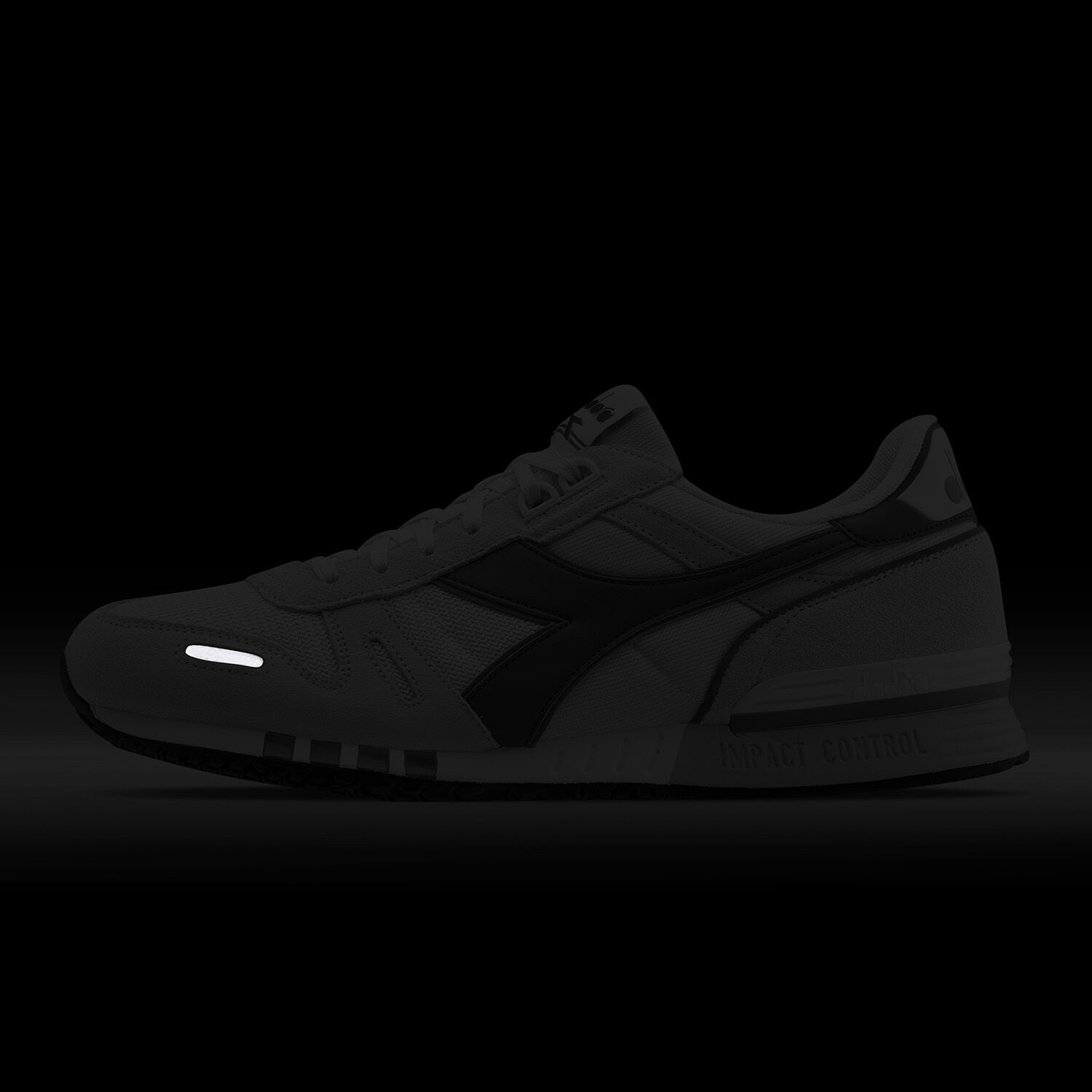 Diadora titan discount leather
