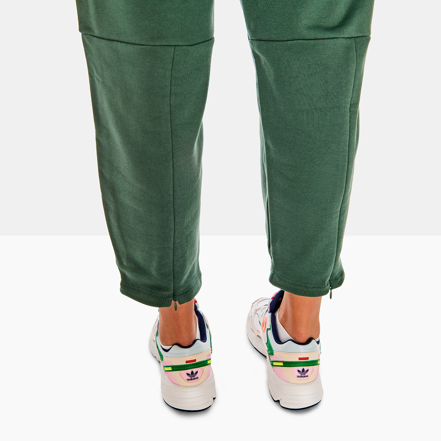 Adidas relaxed sales joggers