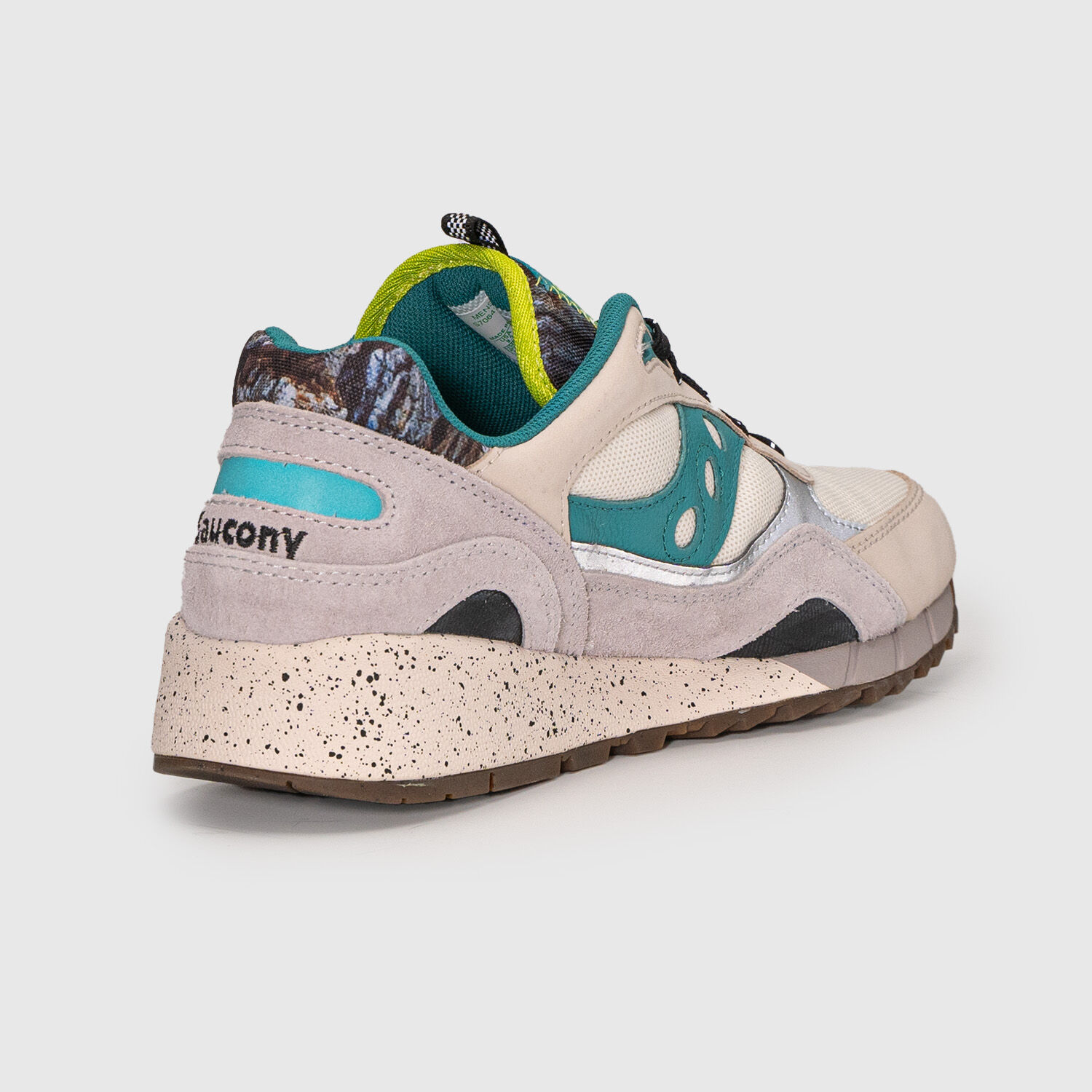 Camo saucony store