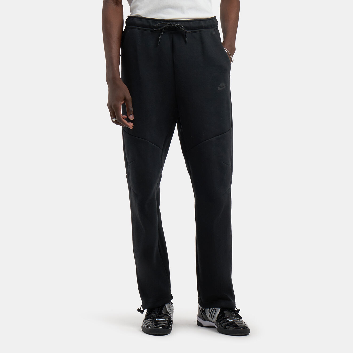 Nike Tech Fleece Open-Hem black pants for men | AW LAB