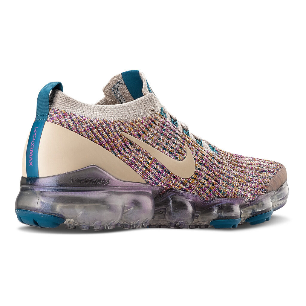 Air vapormax flyknit 3 desert hotsell sand/purple women's shoe