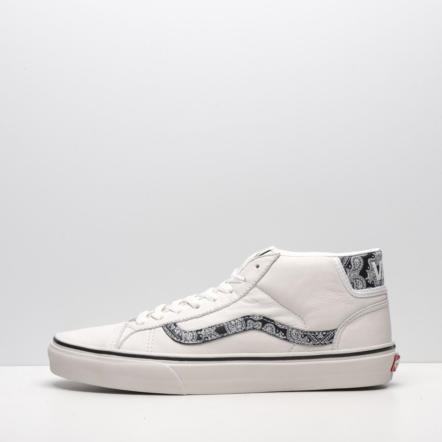 Black vans mid tops shop