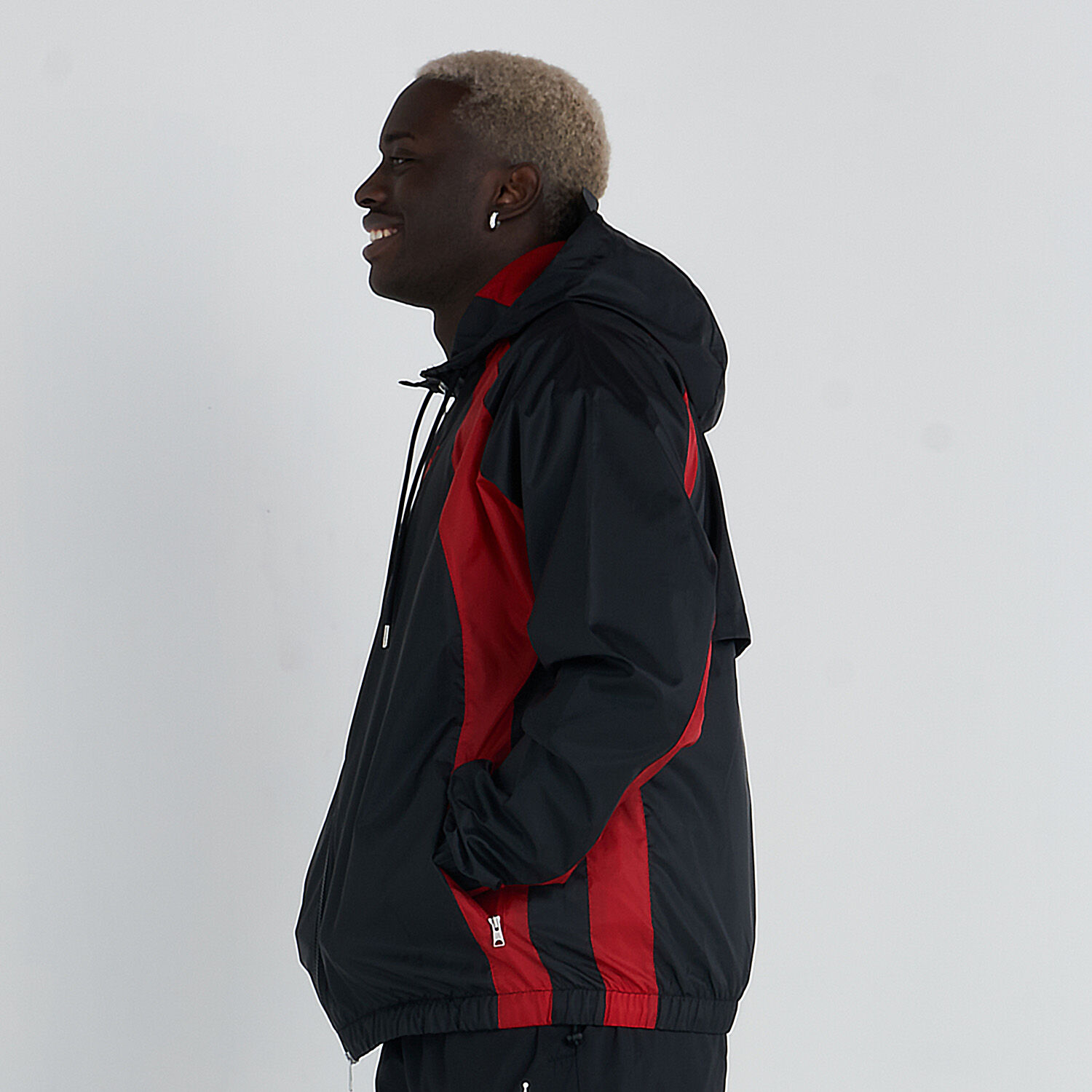 Black and red outlet nike jacket